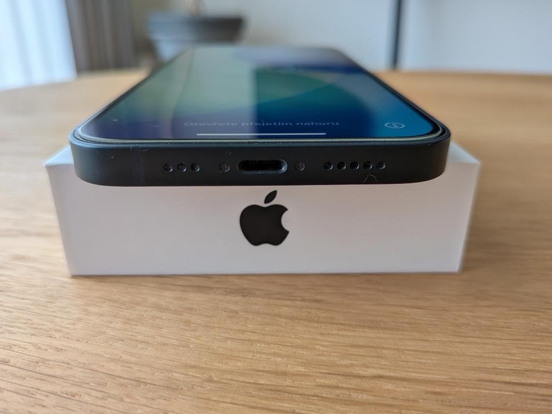 【美品】iPhone13 128GB SIMフリー ミッドナイト