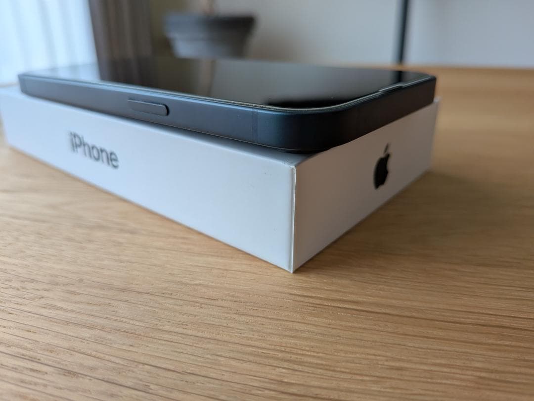 【美品】iPhone13 128GB SIMフリー ミッドナイト