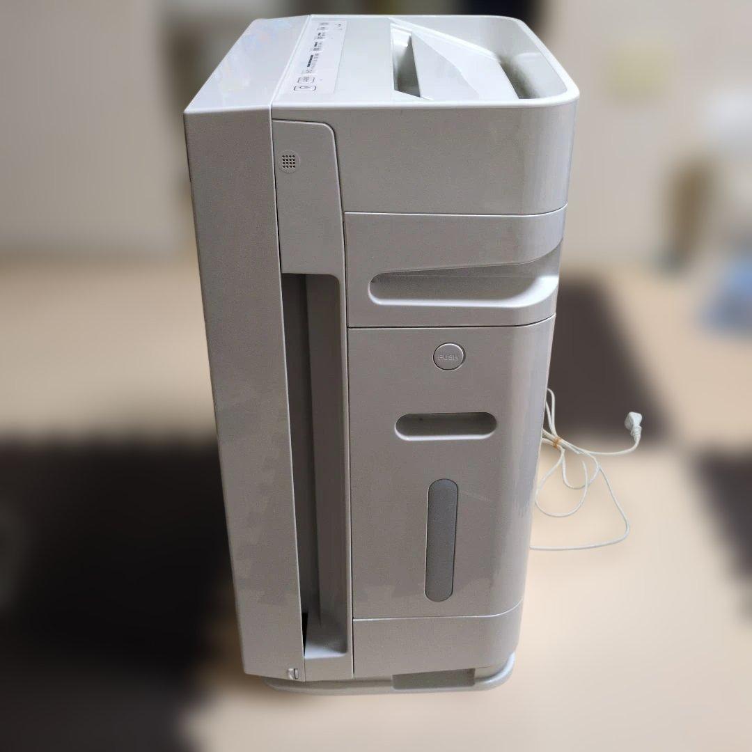 ダイキン　加湿空気清浄機　MCK70X−Ｗ 2021年製⚫️動作確認済