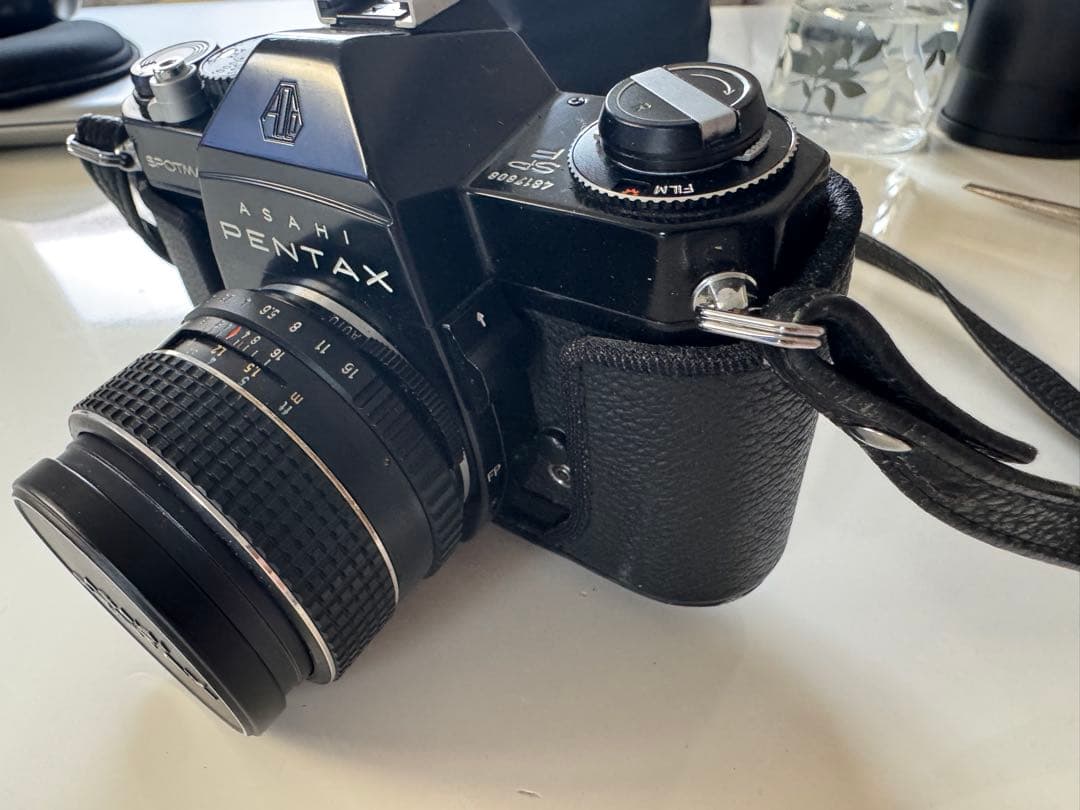 ASAHI PENTAX SPOTMATIC F 一眼レフカメラ　望遠レンズ付き