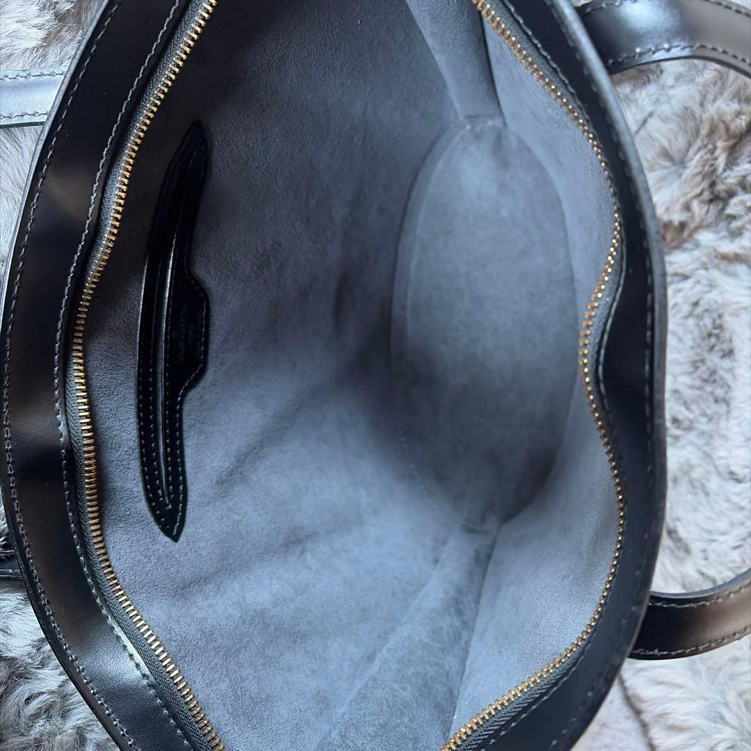 ルイヴィトン　エピ　サンジャック　ブラック