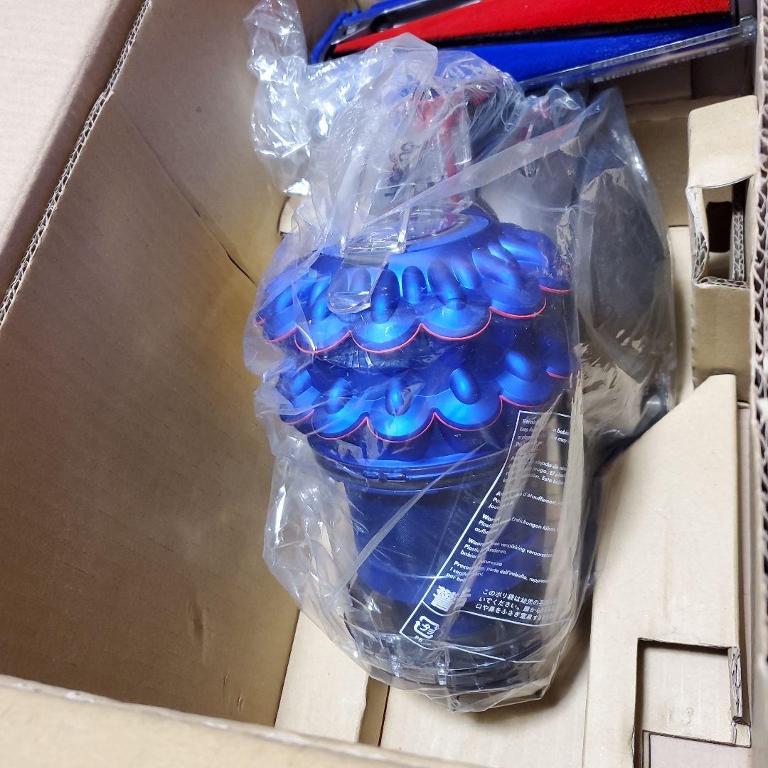 ほぼ新品 Dyson ballfluffy ダイソンボールフラフィcy24 ff