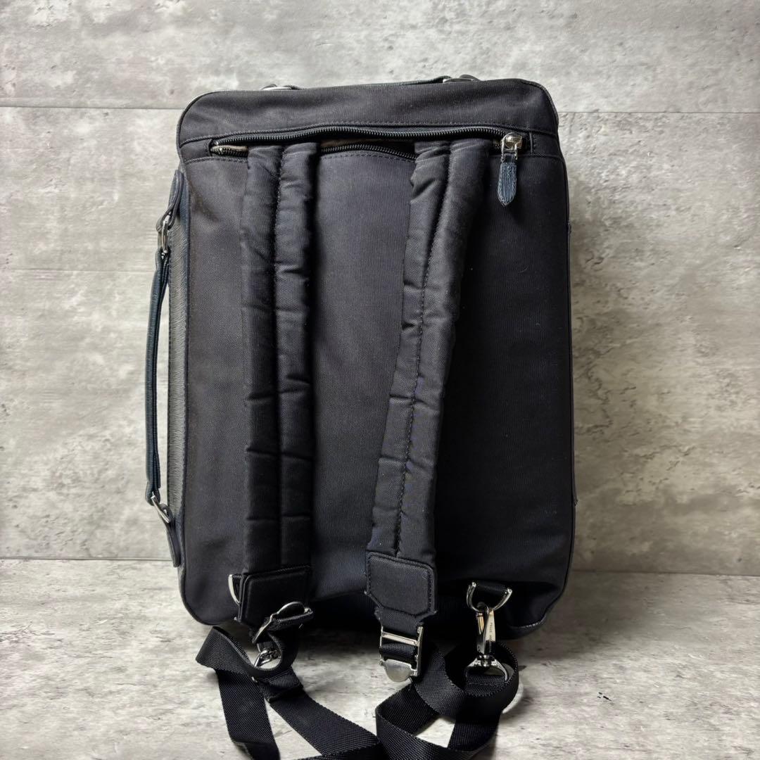 ペッレモルビダ キャピターノ ビジネスバッグ バッグパック レザー