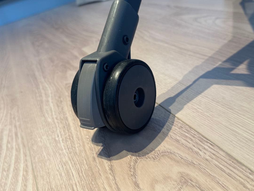 【美品】combi ハイローチェア ネムリラ 手動式 2021年購入品