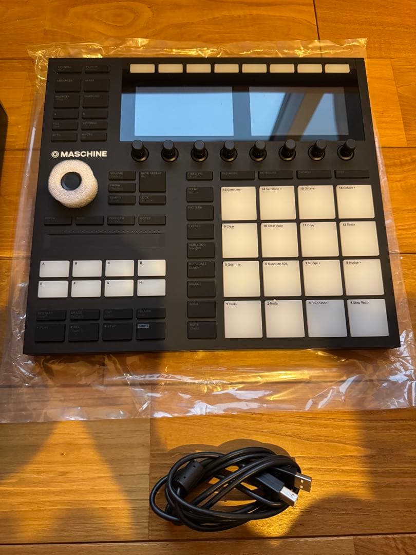 MASCHINE MK3 トランスファーID➕ガイドブック付き
