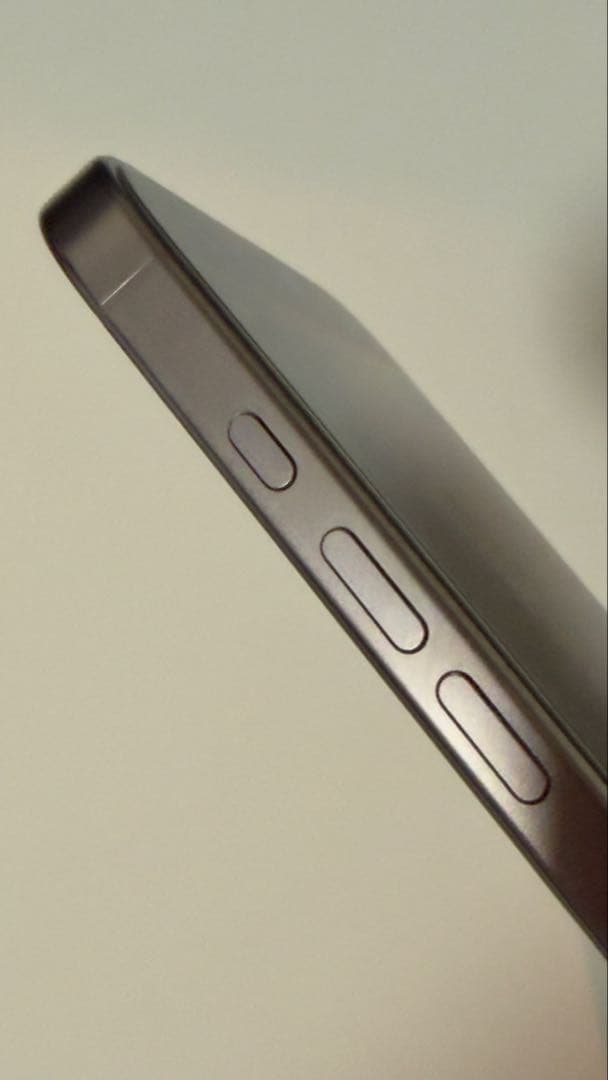 Apple iPhone 16 Pro Max 1TBデザートチタニウム　本体