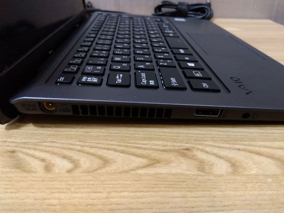 グレーなVaio 256Gb VJS111D i5-6200U SSD256gb