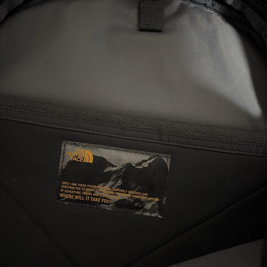 THE NORTH FACE リュック　バッグ　BOREALIS ブラック