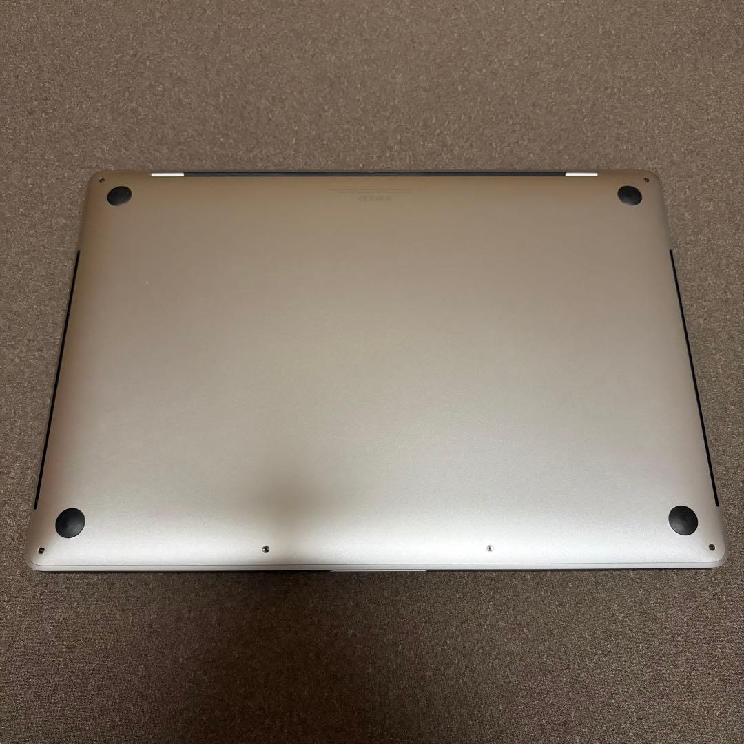 Apple MacBook Pro 16インチ USキーボード 5600M