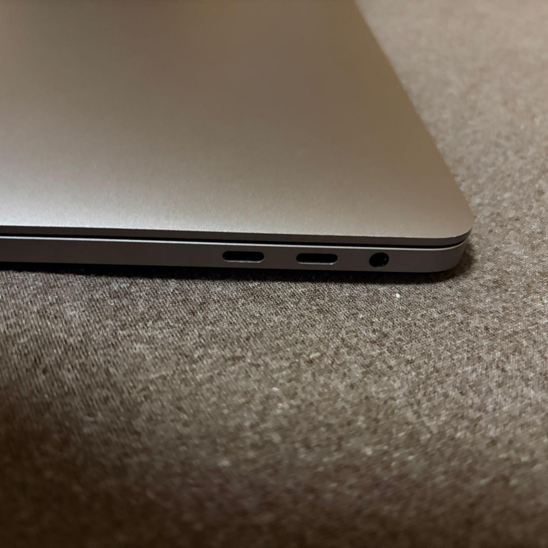 Apple MacBook Pro 16インチ USキーボード 5600M