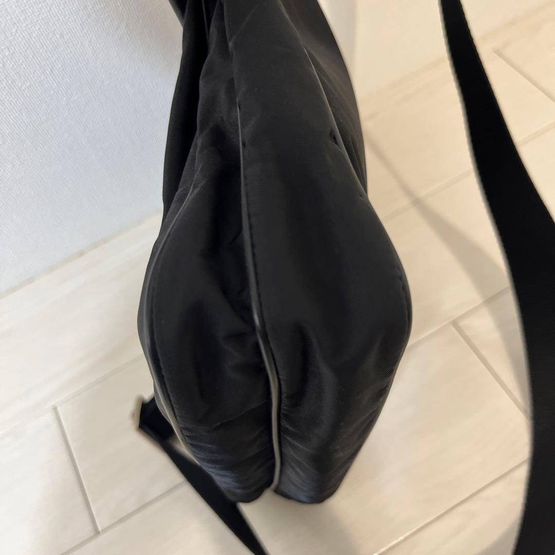 【美品】プラダ　PRADA ショルダーバッグ
