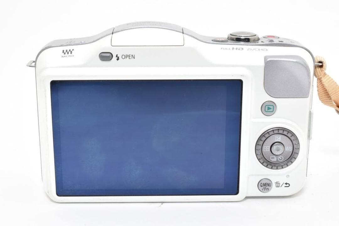 Panasonic LUMIX GF3 レンズキット ミラーレス一眼カメラ