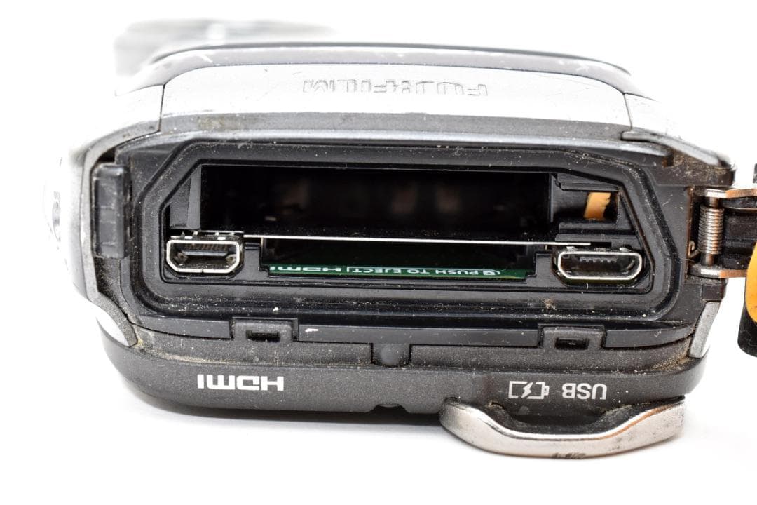 フジフィルム　FUJIFILM FinePix XP140 <防水カメラ>