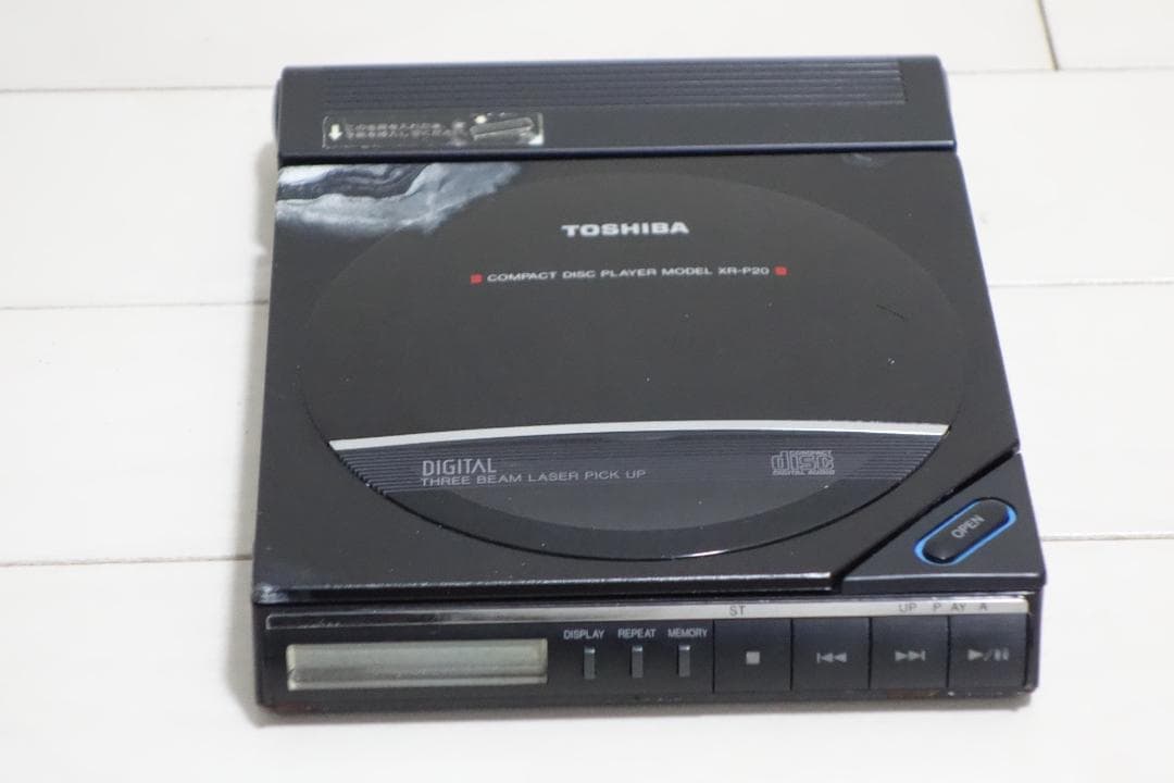希少品 ポータブルCDプレーヤー Walky CD XR-P20 TOSHIBA