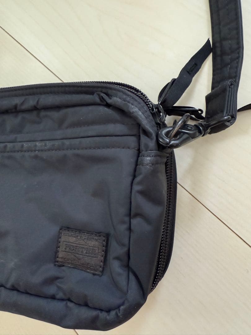 ヘッドポーター　ブラックビューティー　サコッシュ　ショルダーバッグ