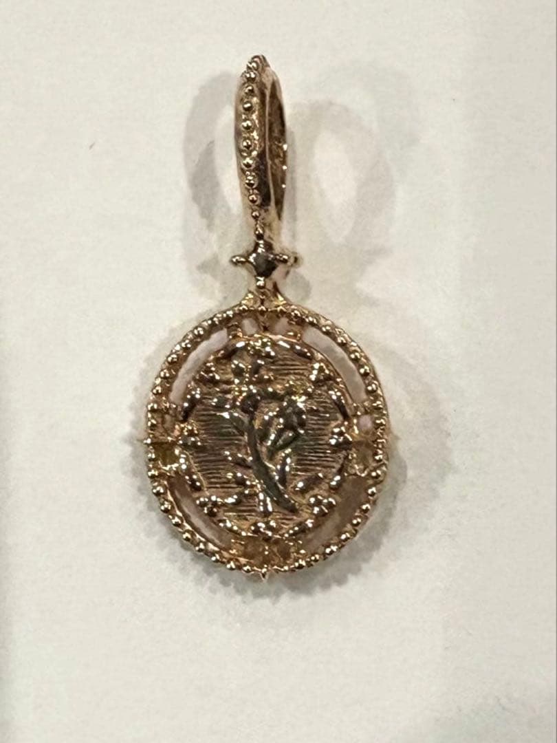 アガット　agete K10イエローゴールド　モチーフチャーム