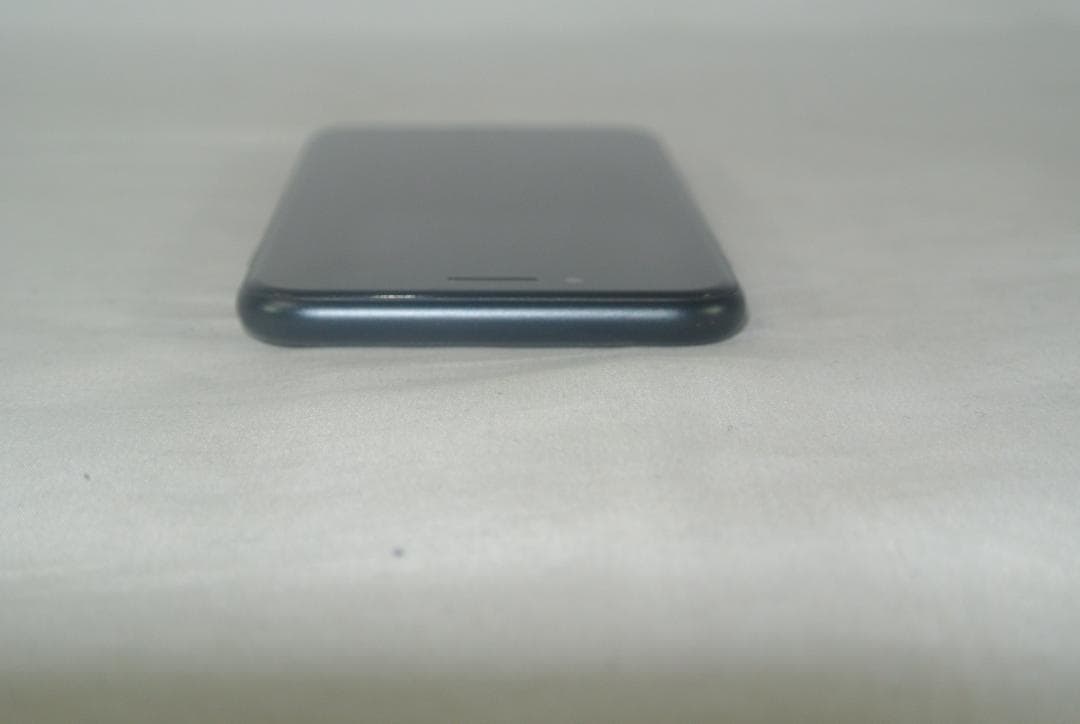 Apple iPhone SE (第3世代) 128GB SIMフリー