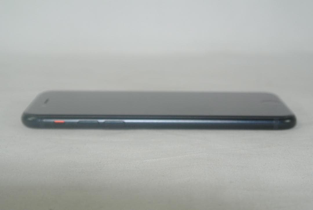 Apple iPhone SE (第3世代) 128GB SIMフリー