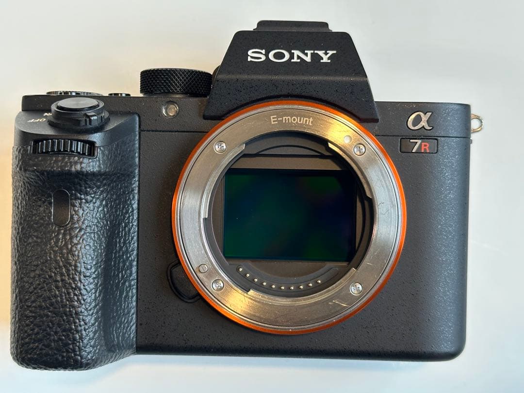 SONY α7R Ⅱ+ FE 90mm F2.8 ＋VG-C2EMセット
