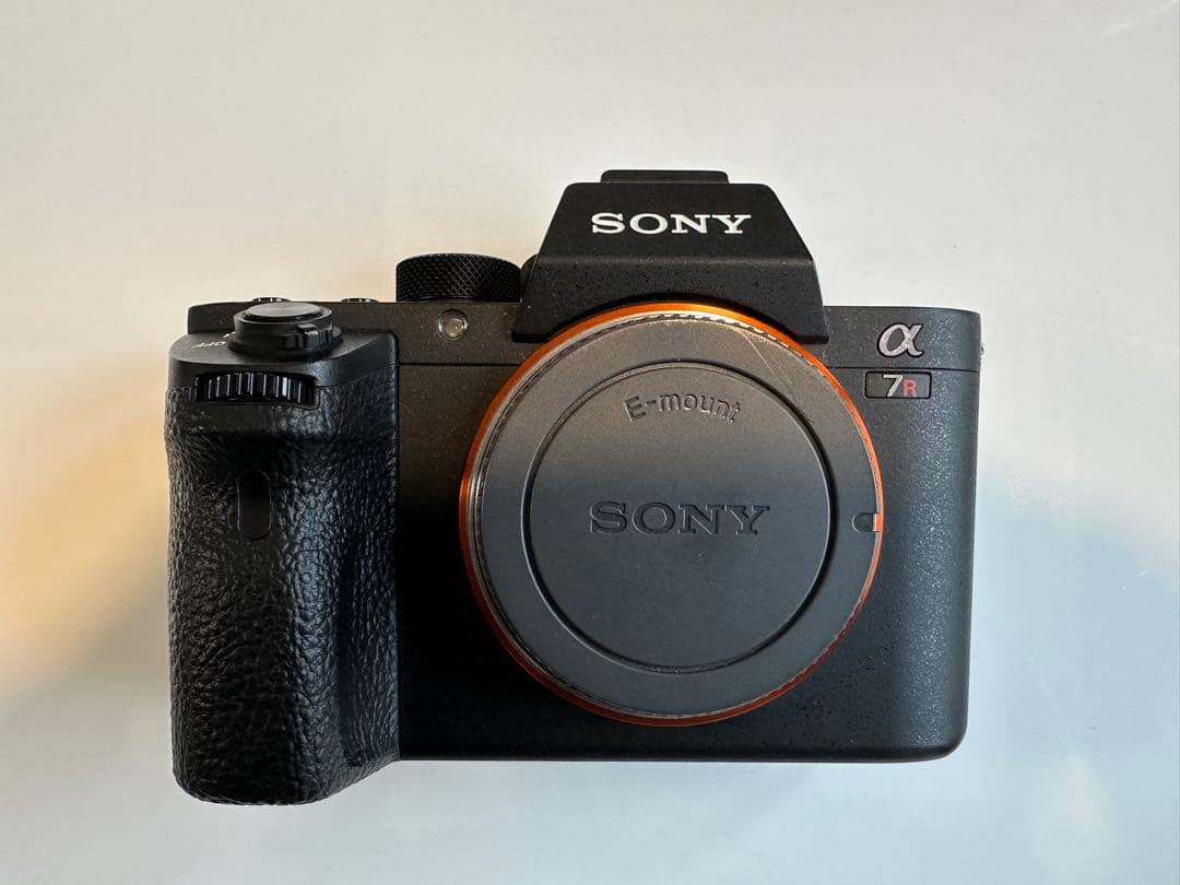 SONY α7R Ⅱ+ FE 90mm F2.8 ＋VG-C2EMセット