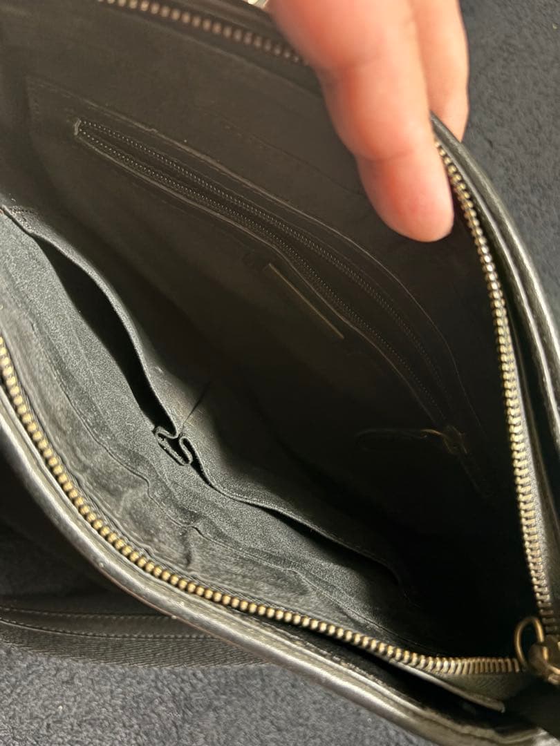 黒 編み込みレザー ショルダーバッグ