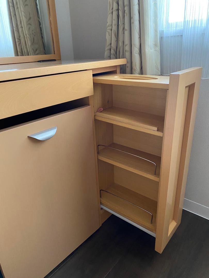 新品未使用　ドレッサー 鏡台　①