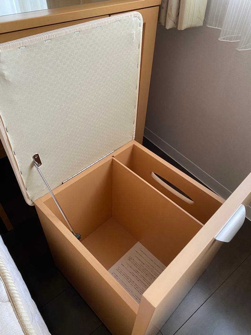 新品未使用　ドレッサー 鏡台　①