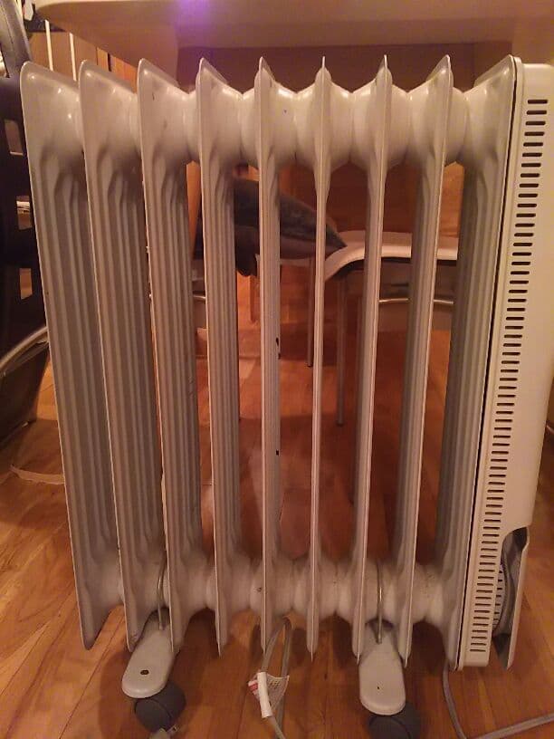 オイルヒーター：PHILIPS
HD3488