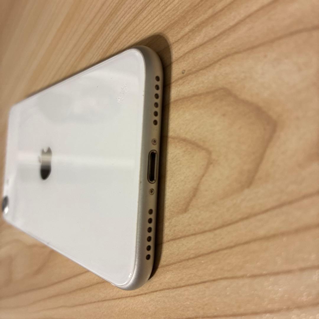 iPhoneSE第2世代　64 GB ホワイト