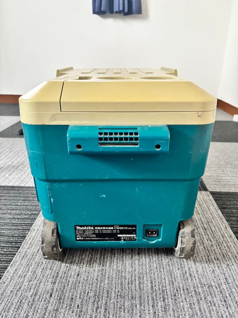 ま*す様 マキタ 充電式保冷温庫 CW180D 18V容量20L