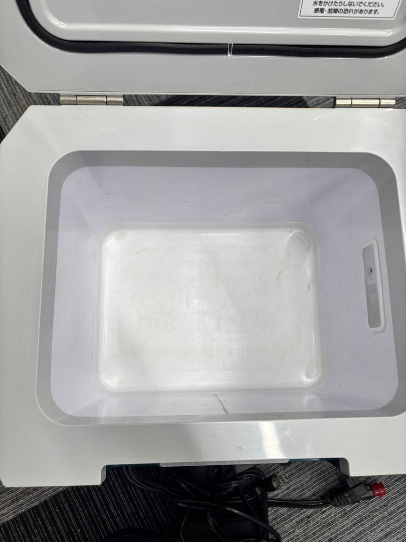 ま*す様 マキタ 充電式保冷温庫 CW180D 18V容量20L