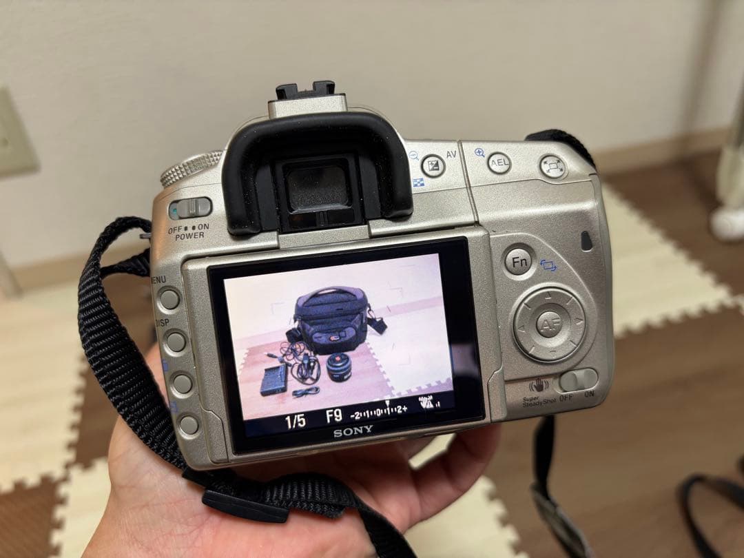 Sony デジタル一眼レフカメラ α300純正レンズ+マクロレンズ付