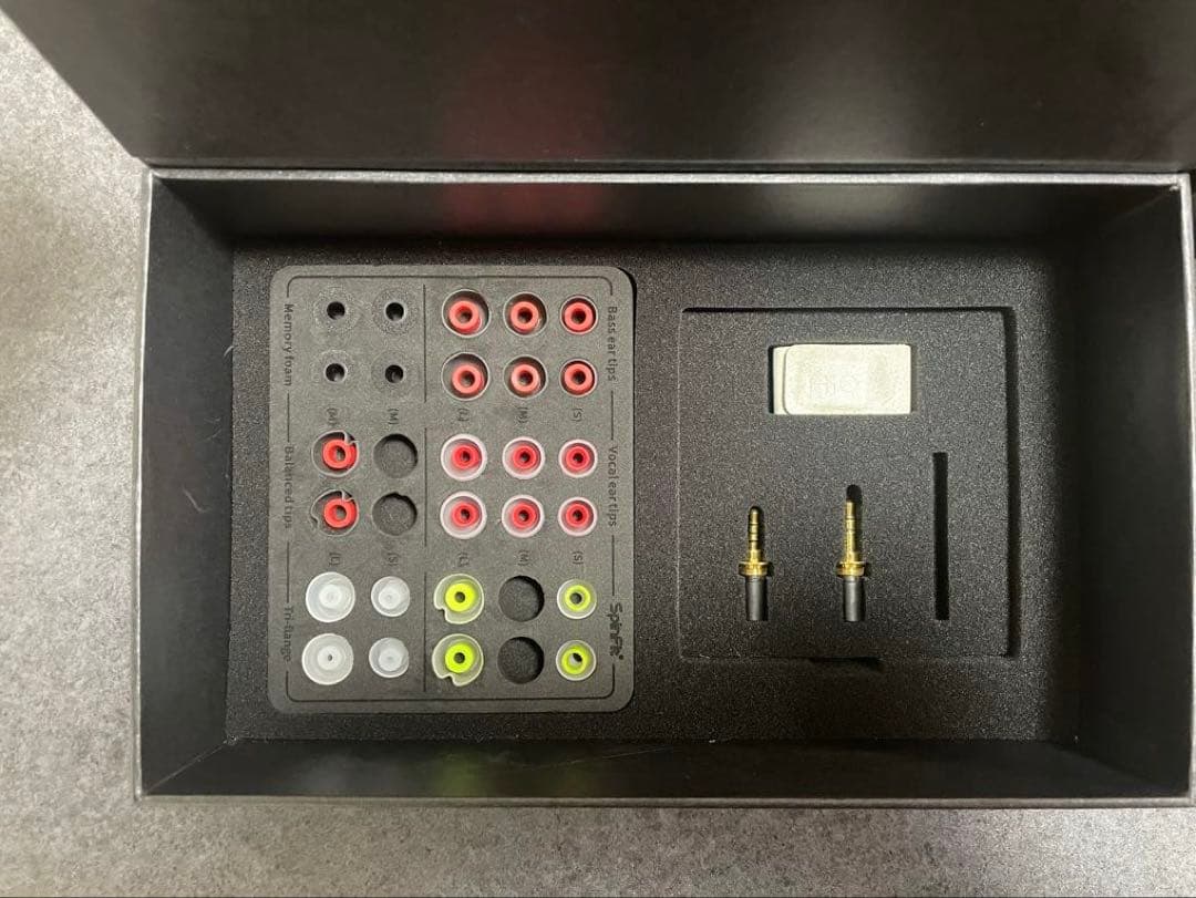 イヤホン FIIO FD7