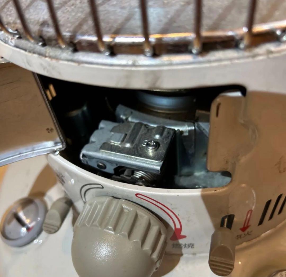 トヨトミ TOYOTOMI レインボーストーブ石油ストーブ RB-25Cホワイト