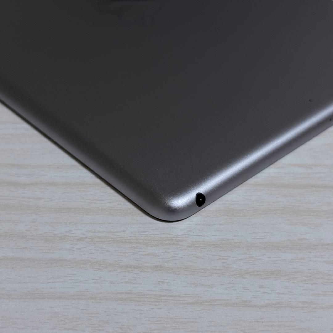 た*ち様 美品 Apple iPad 第5世代 32GB スペースグレイ Wi-