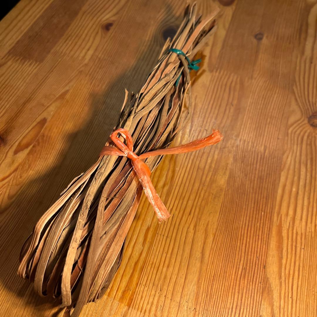 山葡萄の蔓　5ミリ幅ひご　５０本