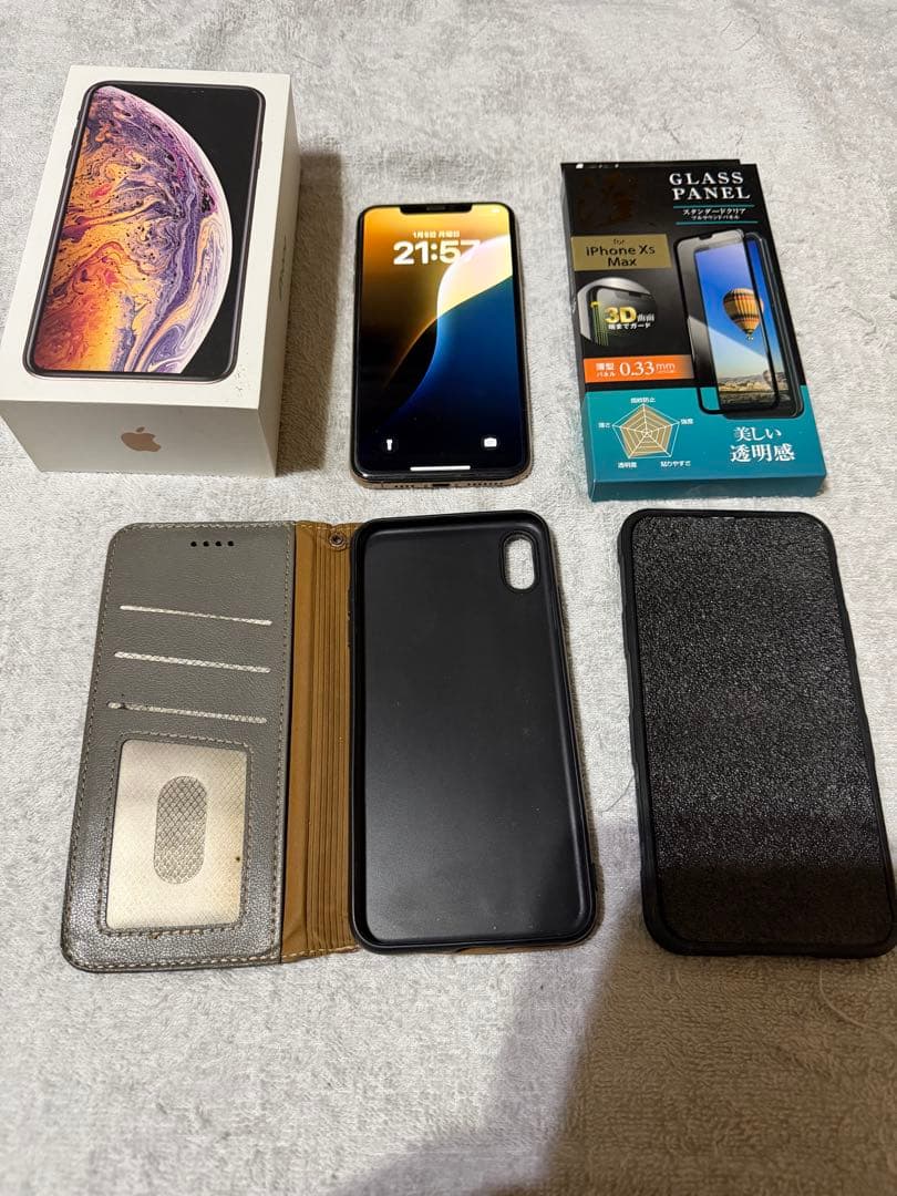 Apple iPhone XS Maxゴールド 本体 とおまけ