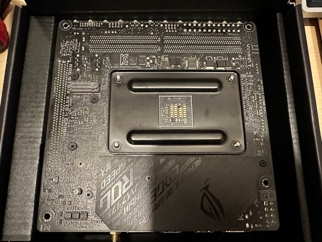 Ryzen7 5800X3D + X570マザー + メモリセット