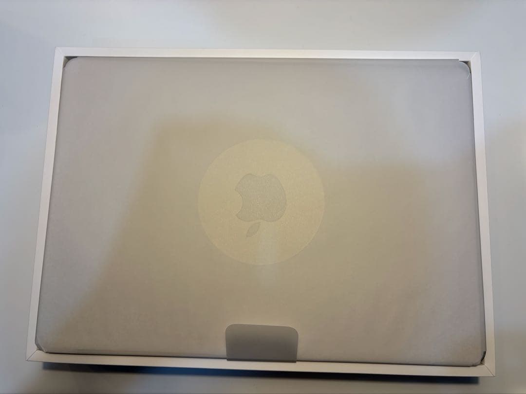 M2 MBA 13.6 /8C CPU:GPU/16GB/512GB/USキー