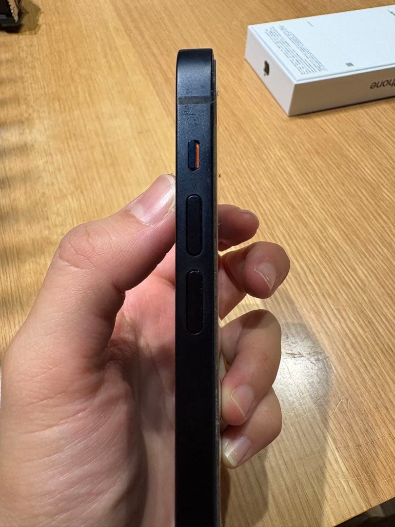 美品　iPhone 12 64GB 箱付き　ブラック　SIM