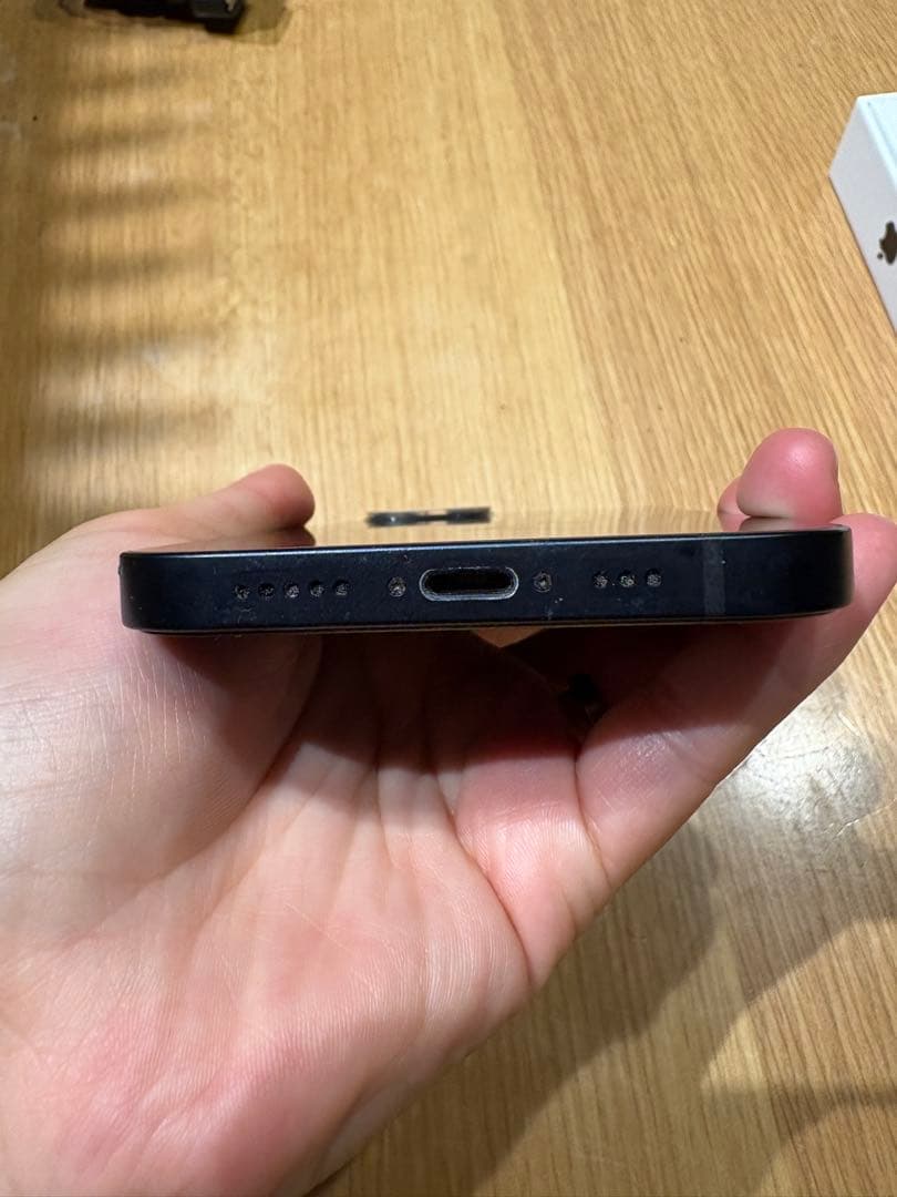 美品　iPhone 12 64GB 箱付き　ブラック　SIM