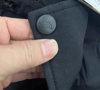 Nikeダウンジャケット、寒い季節も快適に