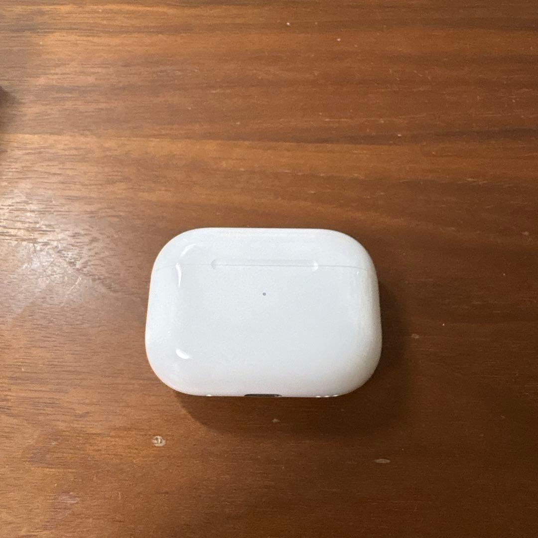 Apple AirPods Pro 第2世代　USB-C 限定保証つき