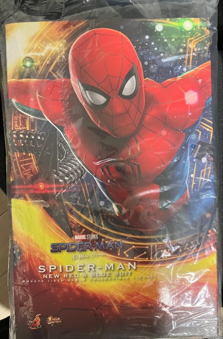 スパイダーマン NEW RED&BLUE SUITフィギュア