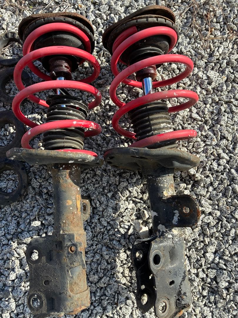 30プリウス 純正サスペンションキット