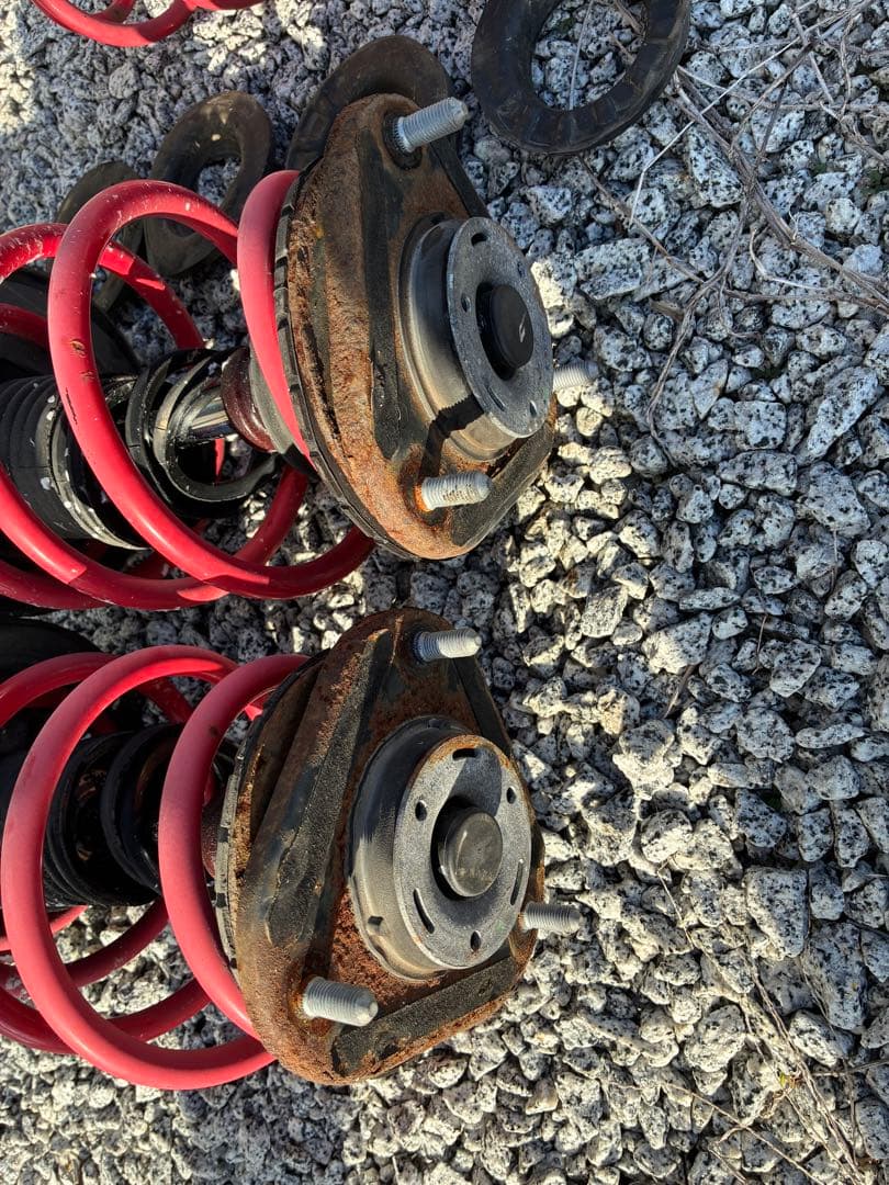 30プリウス 純正サスペンションキット