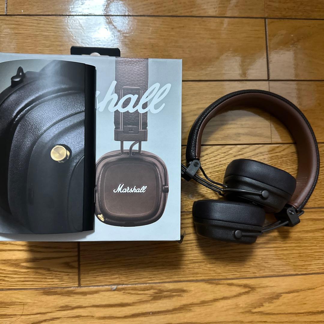 Marshall ワイヤレスオンイヤーヘッドホン Major V ブラック