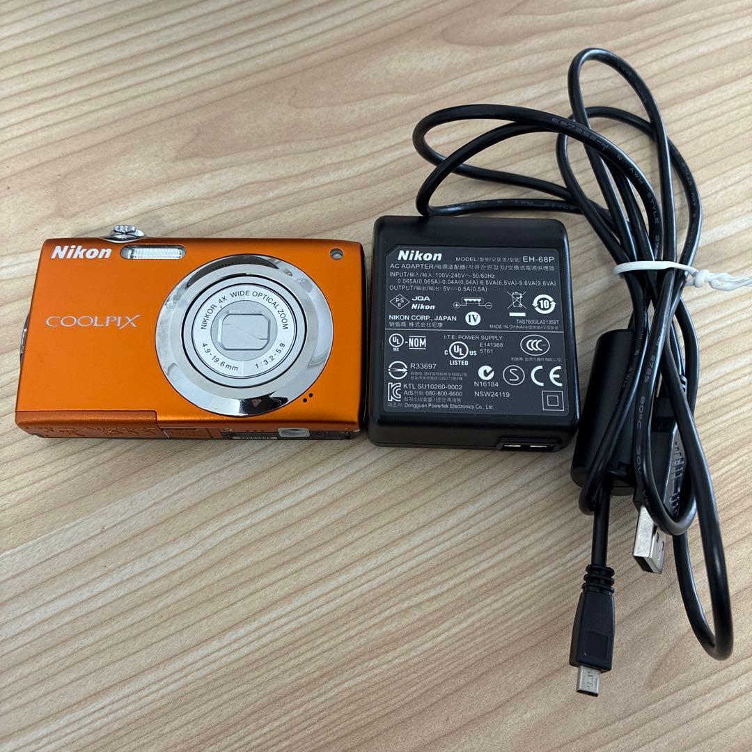 Nikon COOLPIX オレンジ色 デジタルカメラ