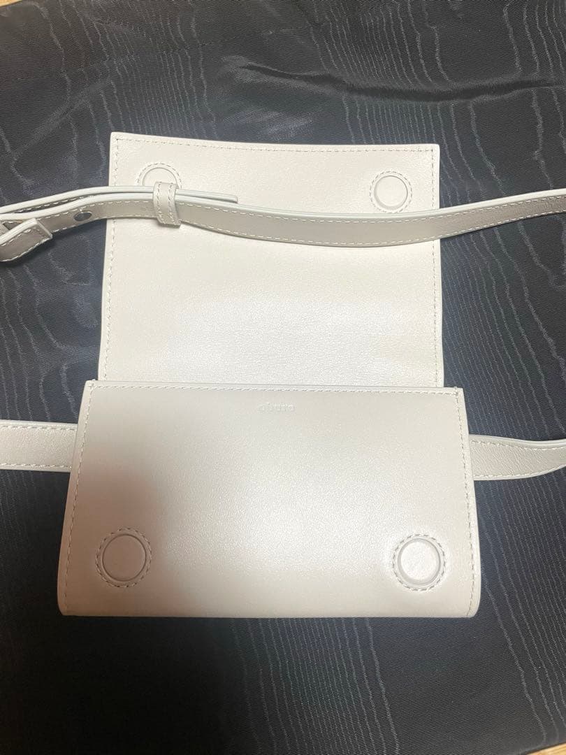 エブール ebure ベルトポーチ