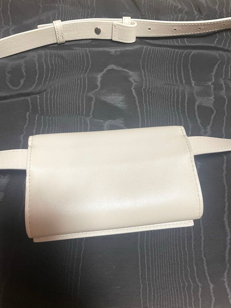 エブール ebure ベルトポーチ